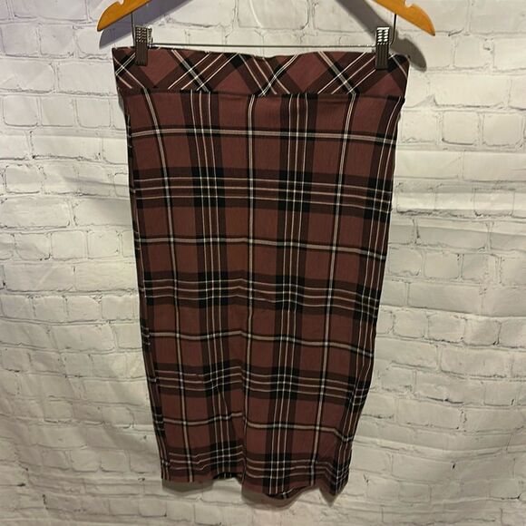 🔥FIRM EUC Torrid Plaid Print Pencil Skirt Torrid size 00 - Picture 1 of 9